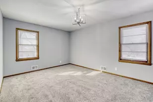 1800 Skyline Dr S, Burnsville, MN 55337 - Photo 11