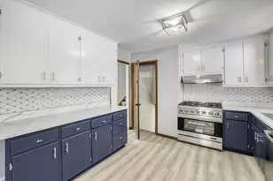 1800 Skyline Dr S, Burnsville, MN 55337 - Photo 5