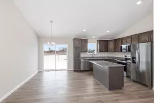 110 E 5th St, Green Isle, MN 55338 - Photo 9