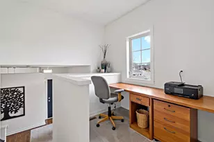 20599 Islandview Cir, Lakeville, MN 55044 - Photo 25