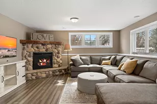 20599 Islandview Cir, Lakeville, MN 55044 - Photo 37