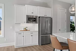 6055 Jewel Ln N, Plymouth, MN 55446 - Photo 9