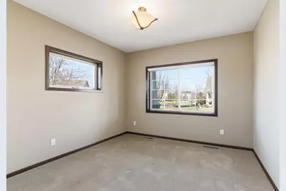 11206 Bushel Curve, Woodbury, MN 55129 - Photo 5