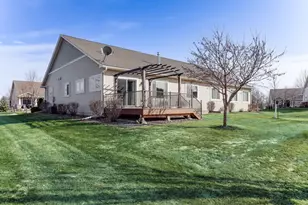 11206 Bushel Curve, Woodbury, MN 55129 - Photo 45