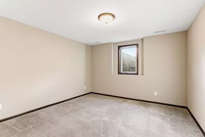 11206 Bushel Curve, Woodbury, MN 55129 - Photo 37