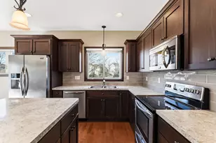 11206 Bushel Curve, Woodbury, MN 55129 - Photo 21