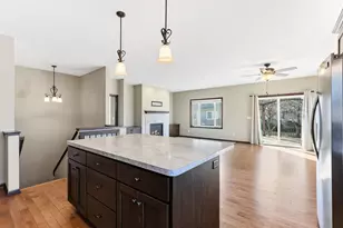 11206 Bushel Curve, Woodbury, MN 55129 - Photo 23