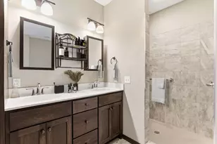 11206 Bushel Curve, Woodbury, MN 55129 - Photo 29