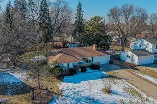 2187 Burr St, Maplewood, MN 55117 - Photo 7