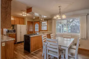 2187 Burr St, Maplewood, MN 55117 - Photo 35