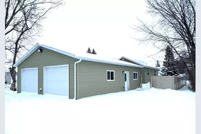 225 Kneale Avenue N, Thief River Falls, MN 56701 - Photo 21