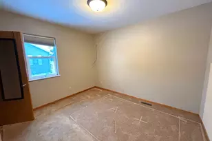 225 Kneale Ave N, Thief River Falls, MN 56701 - Photo 11