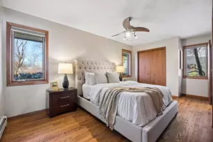 217 Peninsula Rd, Medicine Lake, MN 55441 - Photo 21