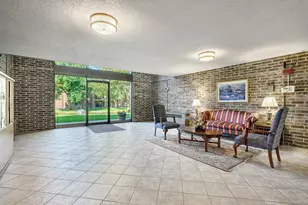 2220 Midland Grove Rd, Roseville, MN 55113 - Photo 17