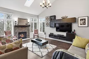 13476 Granada Ave, Apple Valley, MN 55124 - Photo 5