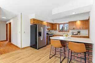 1335 15th St W, Hastings, MN 55033 - Photo 7