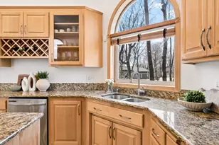 8941 Vandergriff Way N, Maple Grove, MN 55311 - Photo 19