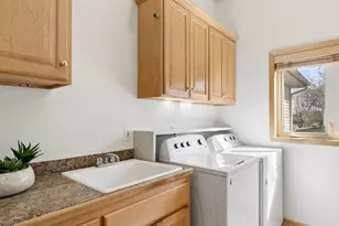 8941 Vandergriff Way N, Maple Grove, MN 55311 - Photo 41