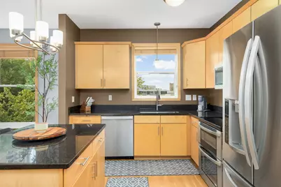 301 Oak Grove Street #414, Minneapolis, MN 55403 - Photo 7