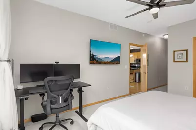 301 Oak Grove Street #414, Minneapolis, MN 55403 - Photo 17