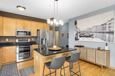 301 Oak Grove Street #414, Minneapolis, MN 55403 - Photo 9