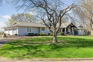 1155 Heritage Ln, Wayzata, MN 55391 - Photo 3