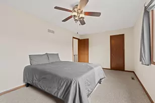 1656 Meadow Cir SE, Rochester, MN 55904 - Photo 15