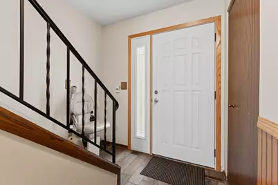 1656 Meadow Circle SE, Rochester, MN 55904 - Photo 3