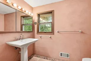 15432 Highwood Dr, Minnetonka, MN 55345 - Photo 31