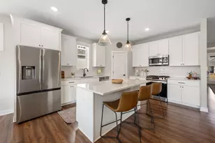 10811 40th St N, Lake Elmo, MN 55042 - Photo 5