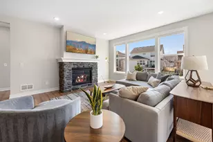 10811 40th St N, Lake Elmo, MN 55042 - Photo 3