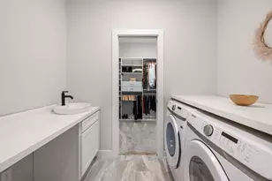 10811 40th St N, Lake Elmo, MN 55042 - Photo 19