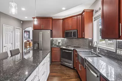 9634 Belmont Lane, Eden Prairie, MN 55347 - Photo 5