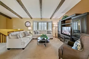 4614 Beacon Hill Rd, Eagan, MN 55122 - Photo 5