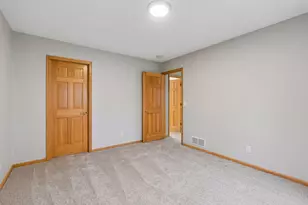 1648 Cohansey St, Saint Paul, MN 55117 - Photo 39