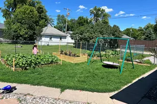 906 Stearns St, Crookston, MN 56716 - Photo 27