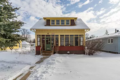 906 Stearns Street, Crookston, MN 56716 - Photo 1