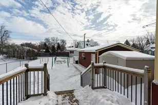 906 Stearns St, Crookston, MN 56716 - Photo 33