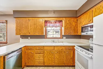 803 N 2nd Street, Princeton, MN 55371 - Photo 11