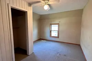 627 W 1st Street S, Cottonwood, MN 56229 - Photo 17