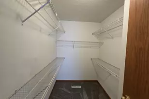 1702 41st Ave S, Moorhead, MN 56560 - Photo 9