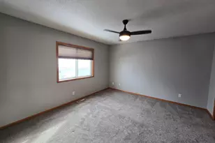 1702 41st Ave S, Moorhead, MN 56560 - Photo 7