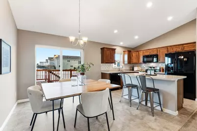 906 Mulberry Avenue NE, Montgomery, MN 56069 - Photo 9