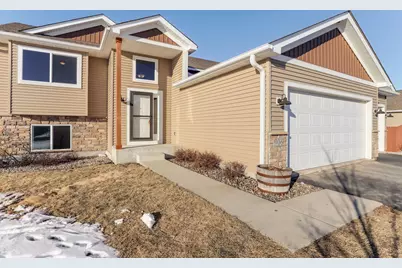 906 Mulberry Avenue NE, Montgomery, MN 56069 - Photo 3