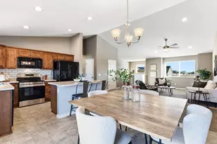 906 Mulberry Ave NE, Montgomery, MN 56069 - Photo 11