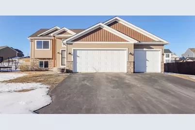 906 Mulberry Avenue NE, Montgomery, MN 56069 - Photo 1