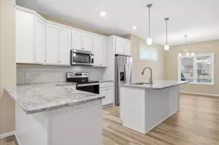 527 Morgan Dr, New Richmond, WI 54017 - Photo 7