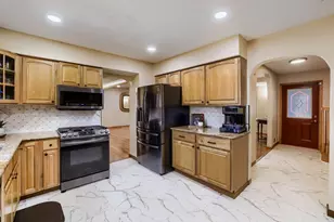 12210 51st Ave N, Plymouth, MN 55442 - Photo 3