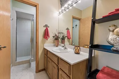 6843 Stonewood Court, Eden Prairie, MN 55346 - Photo 21