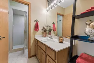 6843 Stonewood Ct, Eden Prairie, MN 55346 - Photo 21
